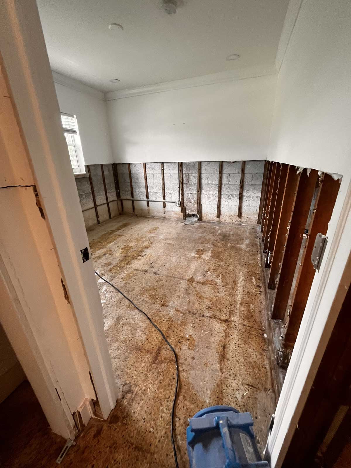 Emergency Water Extraction & Restoration